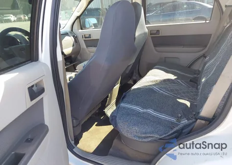 2009 Ford Escape Xlt from USA, damaged, VIN 1FMCU03G29KB11057